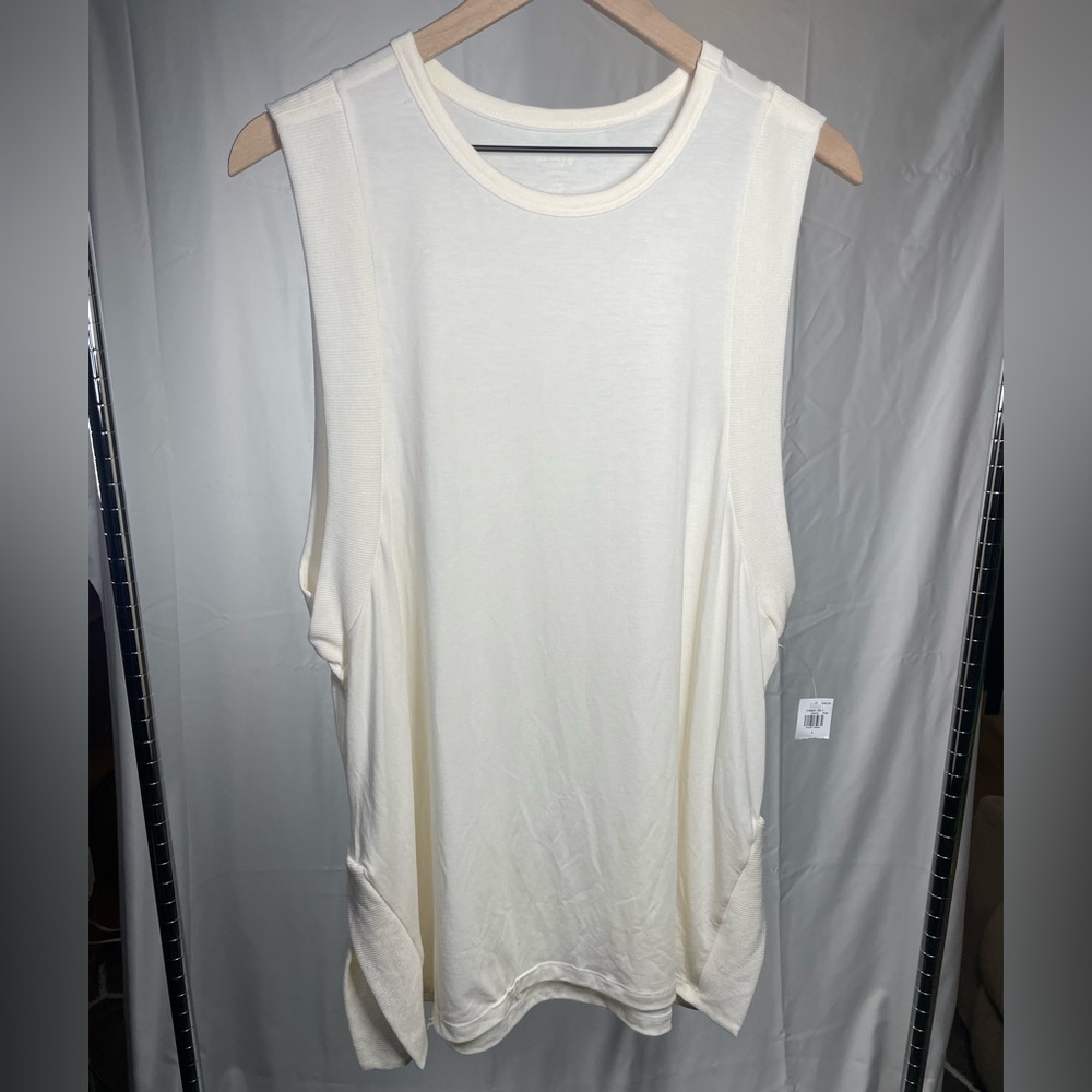 NWT Old Navy active tank top